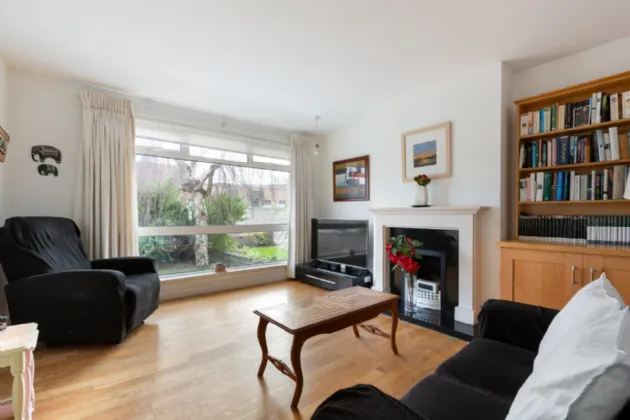 Photo of 94 Ballinteer Drive, Ballinteer, Dublin 16, D16 EY96