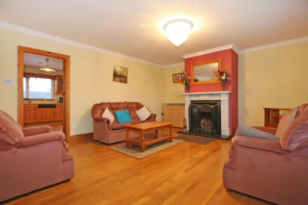 Photo of 31 Woodview Heights, Sixmilebridge, Co. Clare, V95H6K1