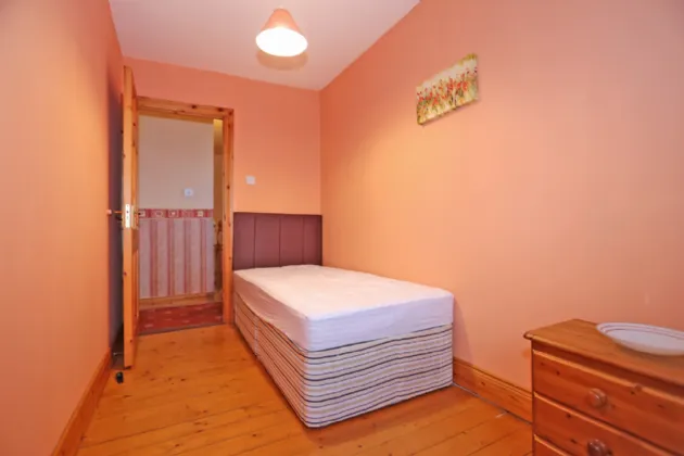 Photo of 31 Woodview Heights, Sixmilebridge, Co. Clare, V95H6K1