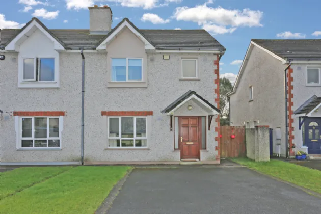 Photo of 27 Dun Aras, Shannon, Clare, V14DF22