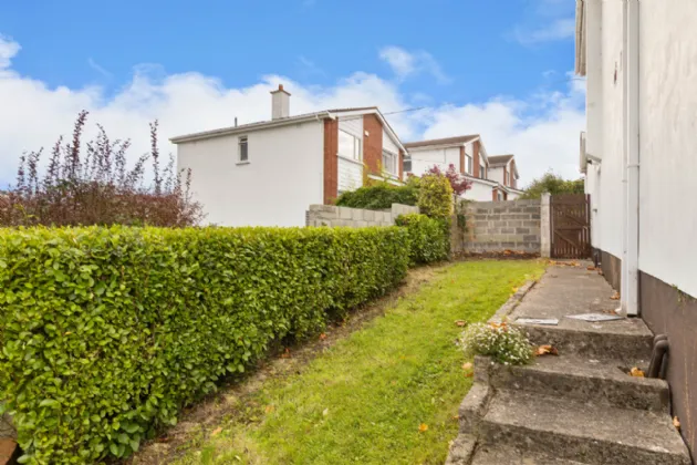 Photo of 28 Cabinteely Crescent, Cabinteely, Dublin 18, D18YH24