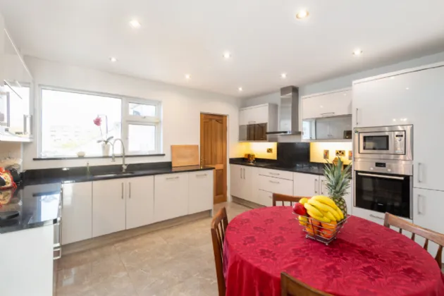 Photo of 28 Cabinteely Crescent, Cabinteely, Dublin 18, D18YH24