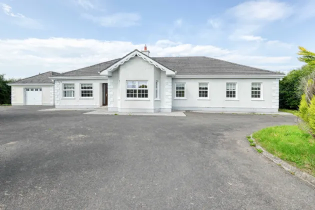 Photo of Chickamauga,, Tinnahinch, Rosenallis, Co. Laois, R32T622