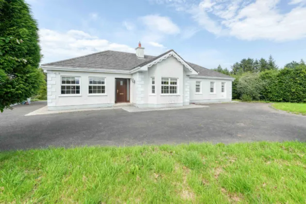 Photo of Chickamauga,, Tinnahinch, Rosenallis, Co. Laois, R32T622