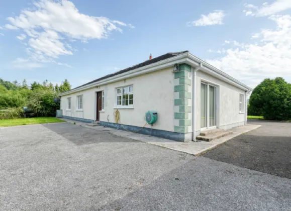 Photo of Chickamauga,, Tinnahinch, Rosenallis, Co. Laois, R32T622