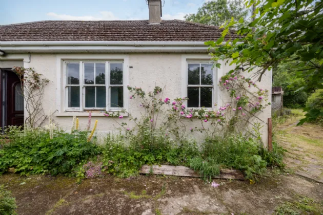 Photo of Chimney Pot, Ballinasillogue, Ballycanew, Gorey, Co. Wexford, Y25RP02
