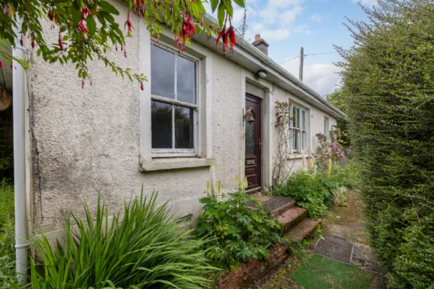 Photo of Chimney Pot, Ballinasillogue, Ballycanew, Gorey, Co. Wexford, Y25RP02