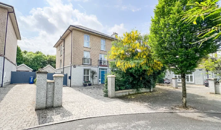 Photo of 15 College Square, College Road, Kilkenny, R95 E2Y0