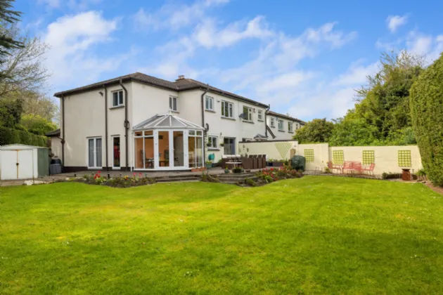 Photo of 44 Dorney Court, Shankill, Dublin 18, D18 W9X9