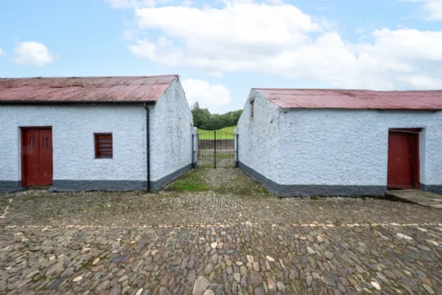 Photo of Lakemount House & Farm, Murragh, Enniskeane, Co Cork, P47 AE94