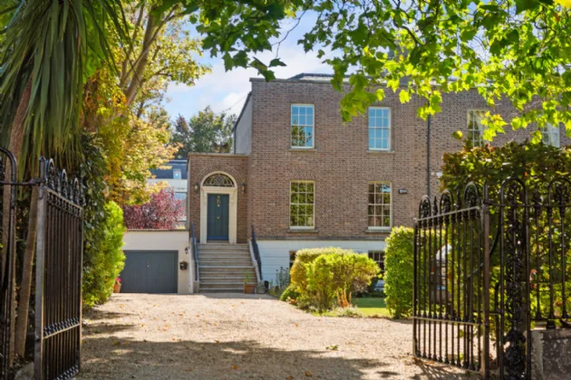 Photo of 2 St John's Road, Sandymount, Dublin 4, D04 PX68