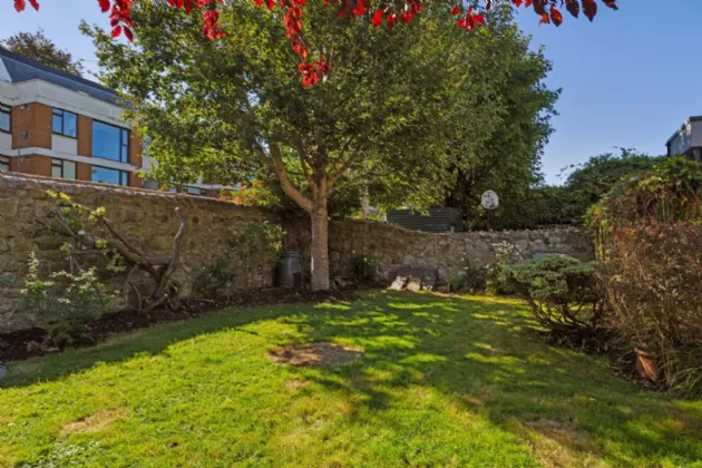 Photo of 2 St John's Road, Sandymount, Dublin 4, D04 PX68