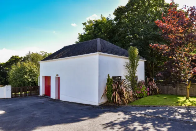 Photo of Cloonara House, Taylor's Hill, Galway, H91 VPV3
