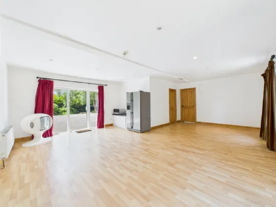 Photo of Rockmount House, Kilrush Road, Ennis, Co. Clare, V95 R81V