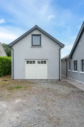 Photo of Abbey Road, Garryhesta, Ovens, Co Cork, P31D822