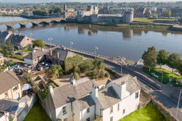 Photo of Jackson's Turret, Clancy Strand, Limerick