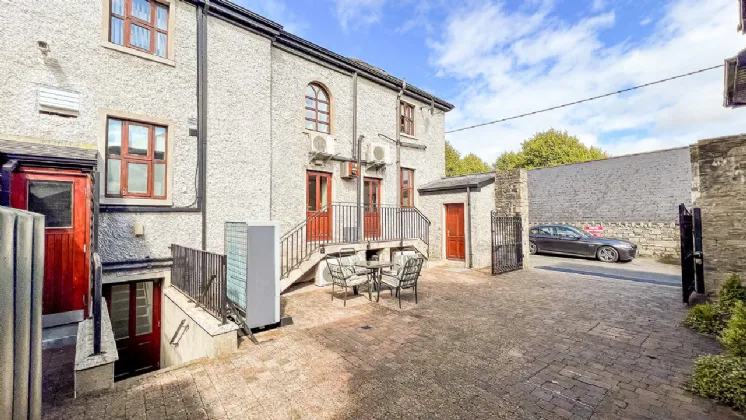 Photo of Fassadinian House, The Square, Castlecomer, Co Kilkenny, R95 KP5T