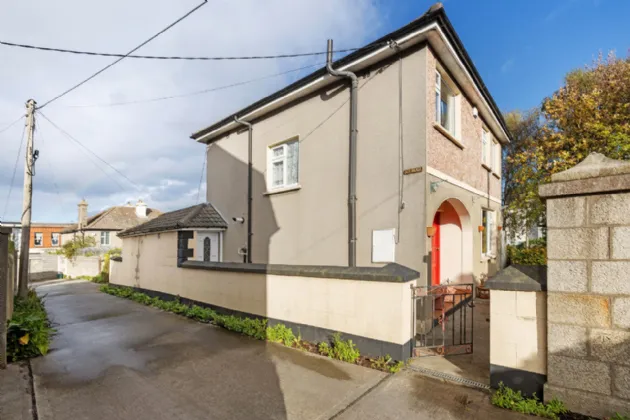 Photo of Nirvana, Crutchley Lane, Main Street, Bray, Co. Wicklow, A98 N7D9