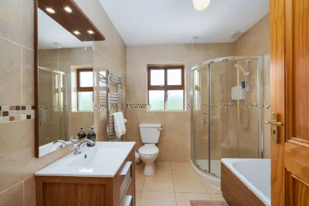 Photo of Drummoney, Virginia, Co.Cavan, A82 PX27