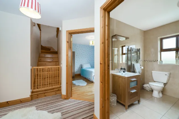 Photo of Drummoney, Virginia, Co.Cavan, A82 PX27