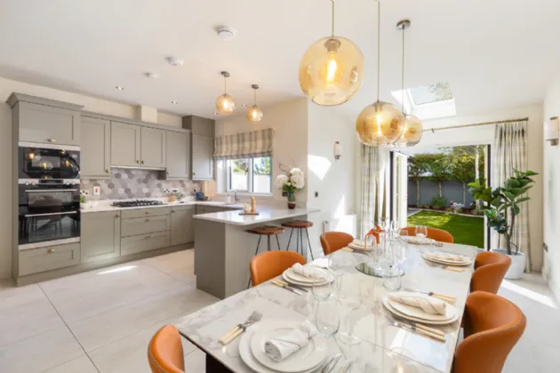 Photo of 41 Woodbank, Shankill, Dublin 18, D18XE86