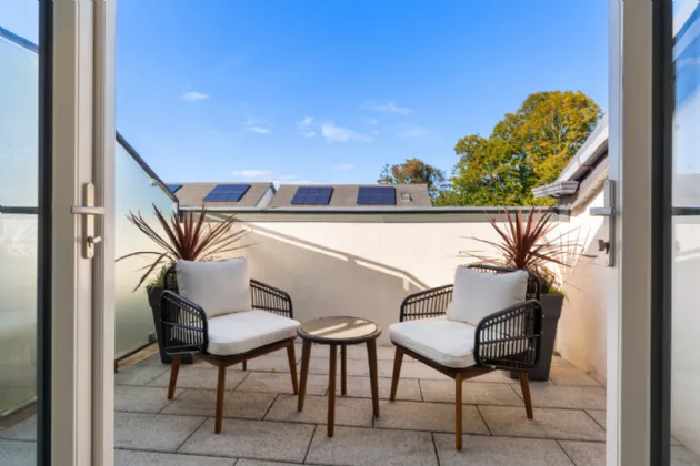 Photo of 41 Woodbank, Shankill, Dublin 18, D18XE86