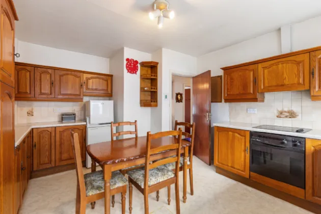 Photo of 6 Joyce Avenue, Foxrock, Dublin 18, D18 K3V7