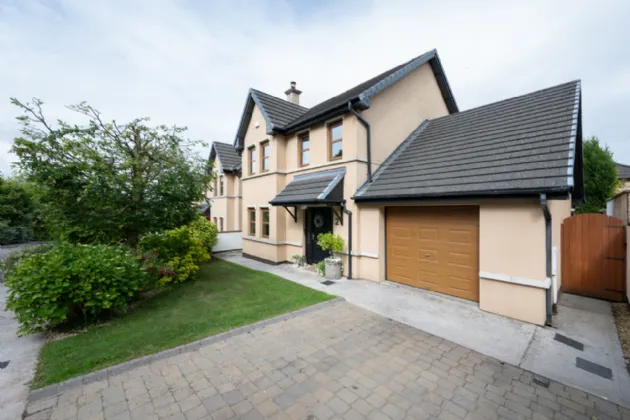 Photo of 2 Monfield, Garryduff, Rochestown, Cork, T12 D5YP