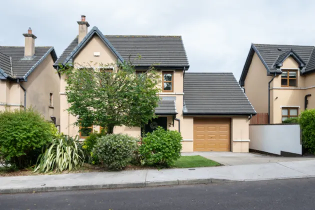 Photo of 2 Monfield, Garryduff, Rochestown, Cork, T12 D5YP