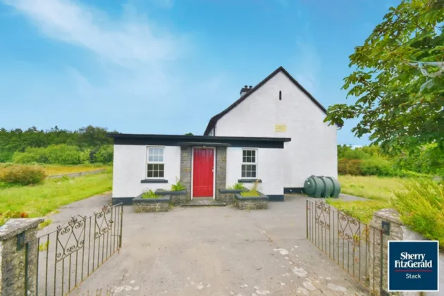 Photo of Tarmons Schoolhouse, Tarbert, Co. Kerry, V31 XT50