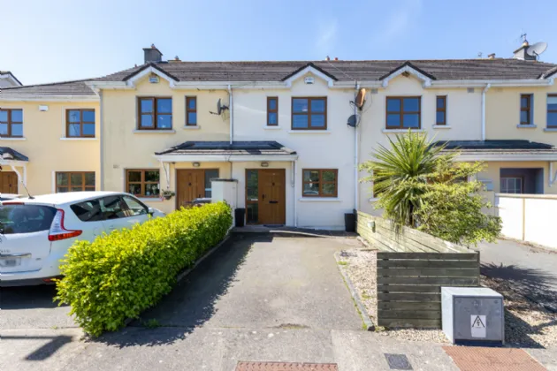 Photo of 25 Meadow Gate, Gorey, Co Wexford, Y25P0A2