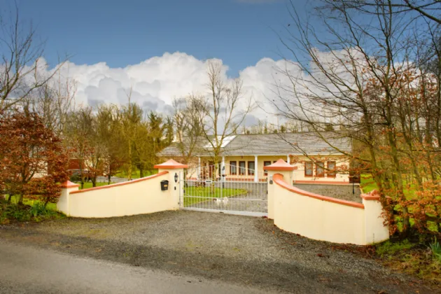 Photo of Cedarwood House, Stonestown, Cloghan, Birr, Co Offaly, R42YW62