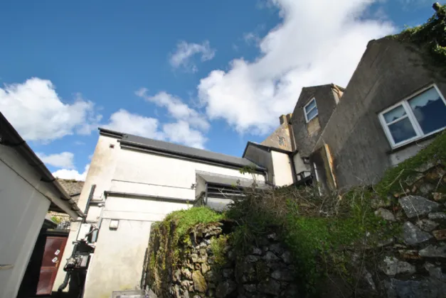 Photo of Hanlons Butcher Shop & Apartment, Castle Street, Birr, Co. Offaly, R42 HH10