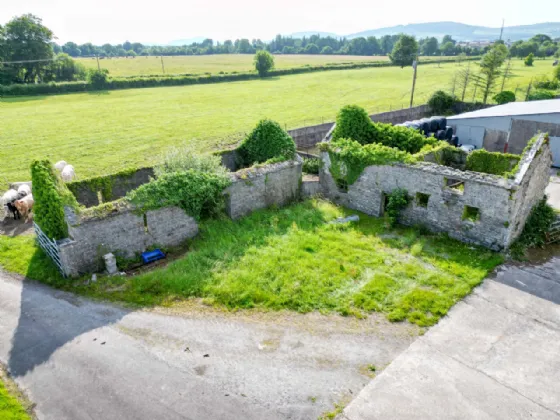 Photo of Woodville House On C. 38 Acres, Woodville, Templemore, Co. Tipperary, E41 CA40