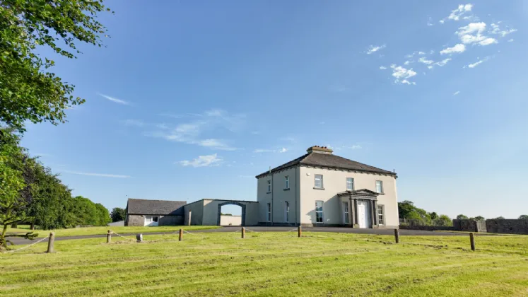Photo of Woodville House On C. 38 Acres, Woodville, Templemore, Co. Tipperary, E41 CA40