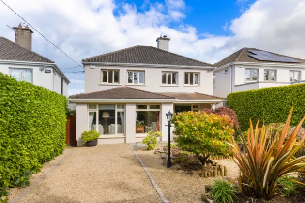 Photo of 34 Kilteragh Road, Foxrock, Dublin 18, D18 X8C2