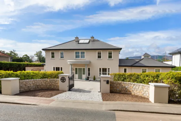 Photo of Glenbeigh, Torquay Road, Foxrock, Dublin 18, D18 N8R9