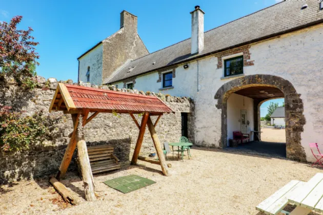 Photo of Whispering Willow, Brooklodge Demesne, Ballyglunin, Co. Galway, H54 XC86