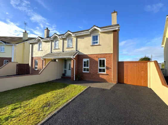 Photo of 16 Springdale, Claremorris, Co. Mayo, F12 E6F7