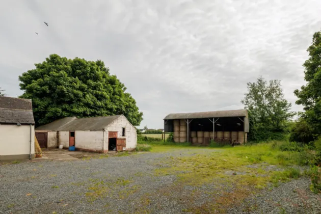 Photo of House, Yard & Outbuildings, The Commons, Dromiskin, Co. Louth, A91 XKD4