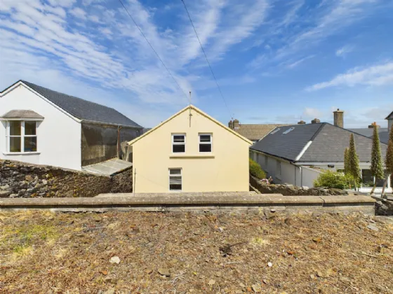 Photo of 5 MacDonnell Terrace, West End, Kilkee, Co Clare, V15 CX97