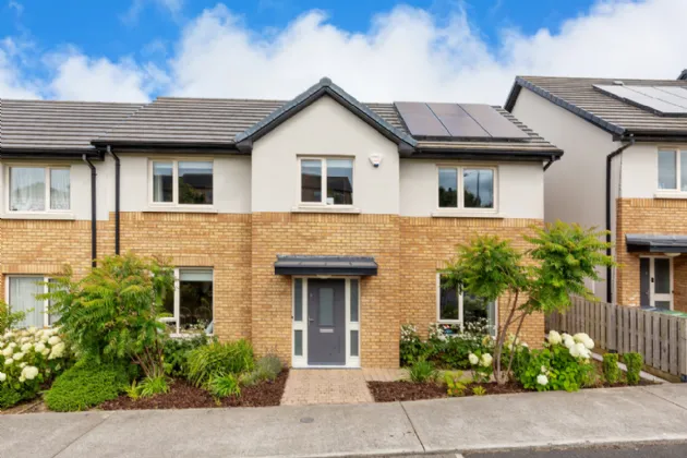 Photo of 2 Abbots Grove Park, Knocklyon, Dublin 16, D16 WA46