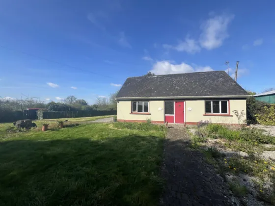 Photo of Five Acre Cottage, Derraugh, Mountrath, Laois, R32EY63