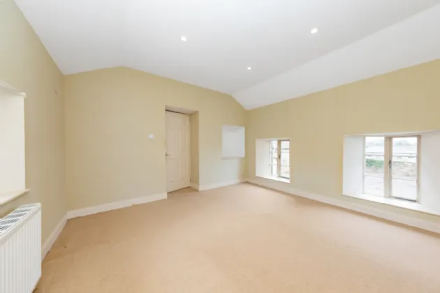 Photo of Ballyneale House, Ballingarry, Co. Limerick, V94 E729