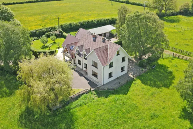 Photo of Faheen Cottage, Knockanes, Patrickswell, Co Limerick, V94X264