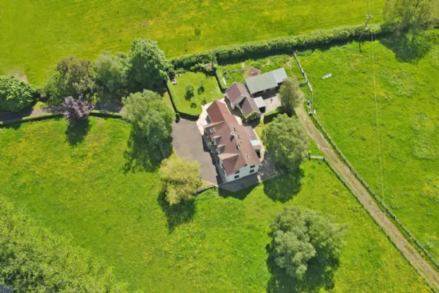 Photo of Faheen Cottage, Knockanes, Patrickswell, Co Limerick, V94X264