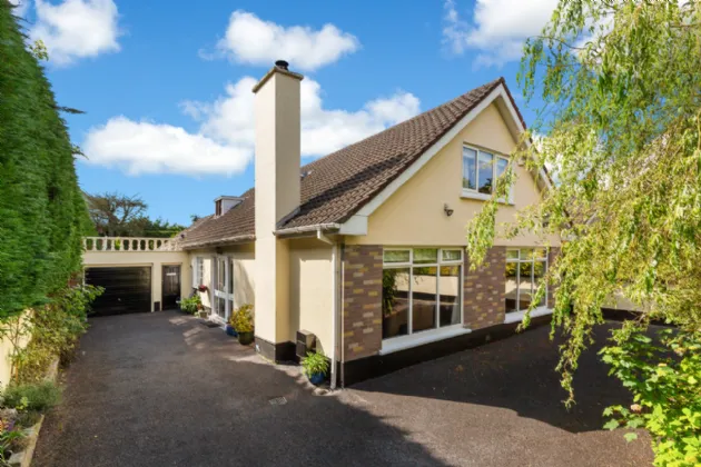 Photo of 1 Deerpark Road, Castleknock, Dublin 15, D15 K88C