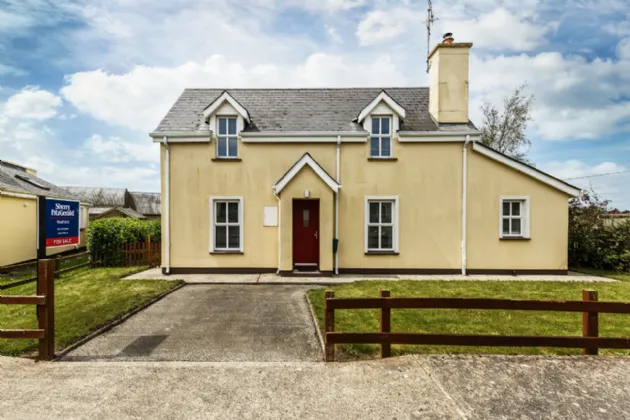 Photo of 6 Hillcrest, Blackwater Village, Blackwater, Co Wexford, Y21 V297