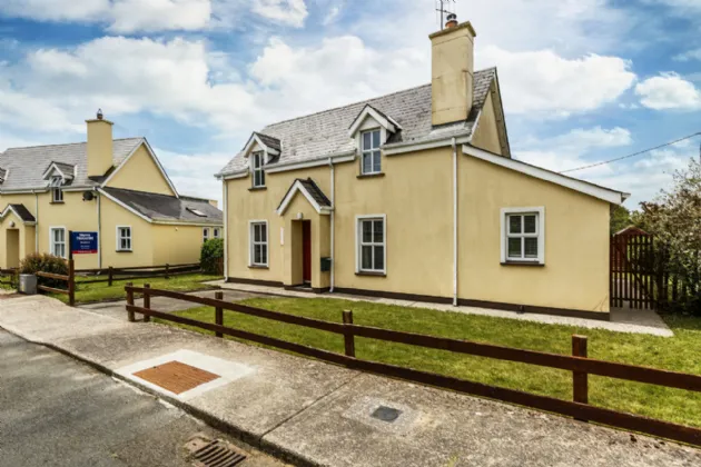 Photo of 6 Hillcrest, Blackwater Village, Blackwater, Co Wexford, Y21 V297