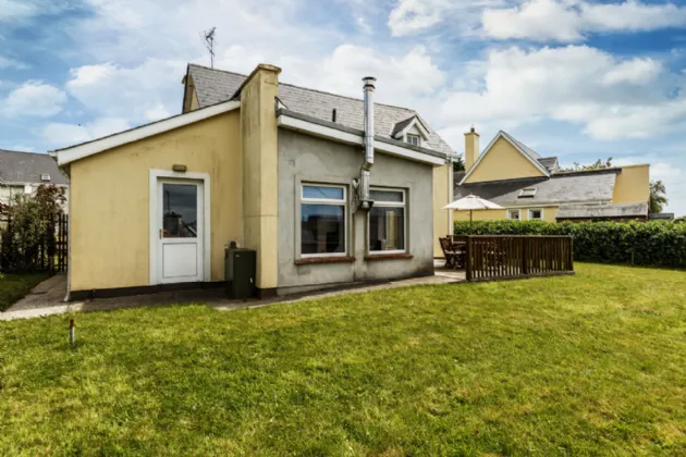 Photo of 6 Hillcrest, Blackwater Village, Blackwater, Co Wexford, Y21 V297